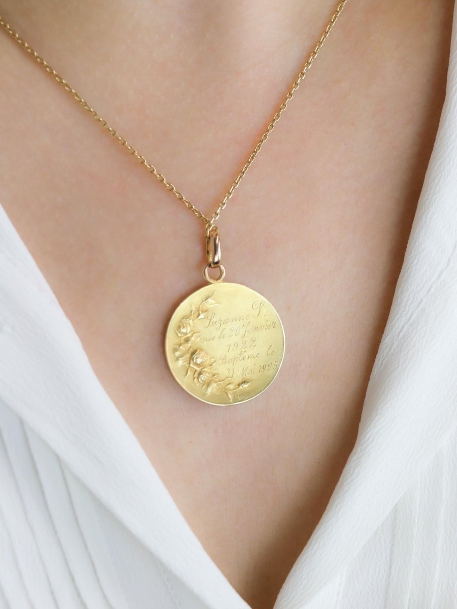 DROPSY Médaille Art Nouveau Sancta Maria or jaune - Castafiore