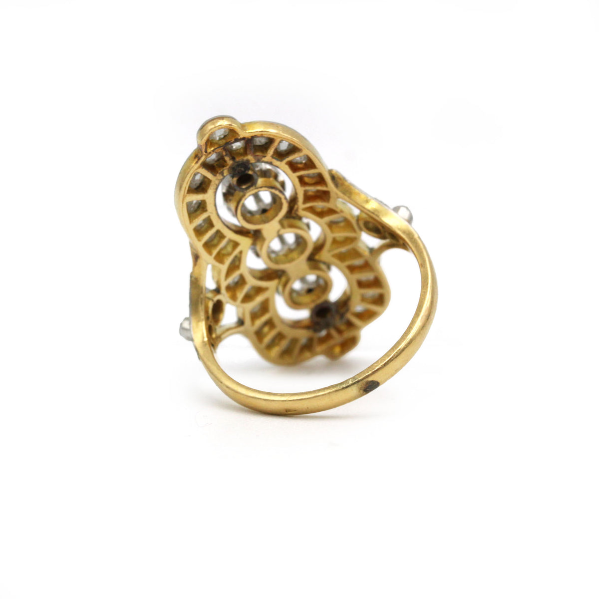 Bague Marquise en or jaune, platine, et diamants