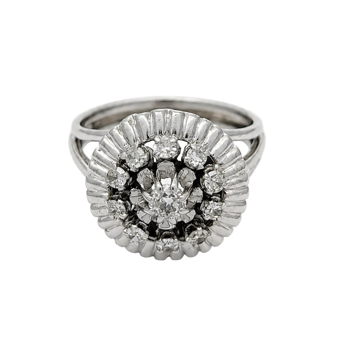 Bague Entourage en or blanc et diamants