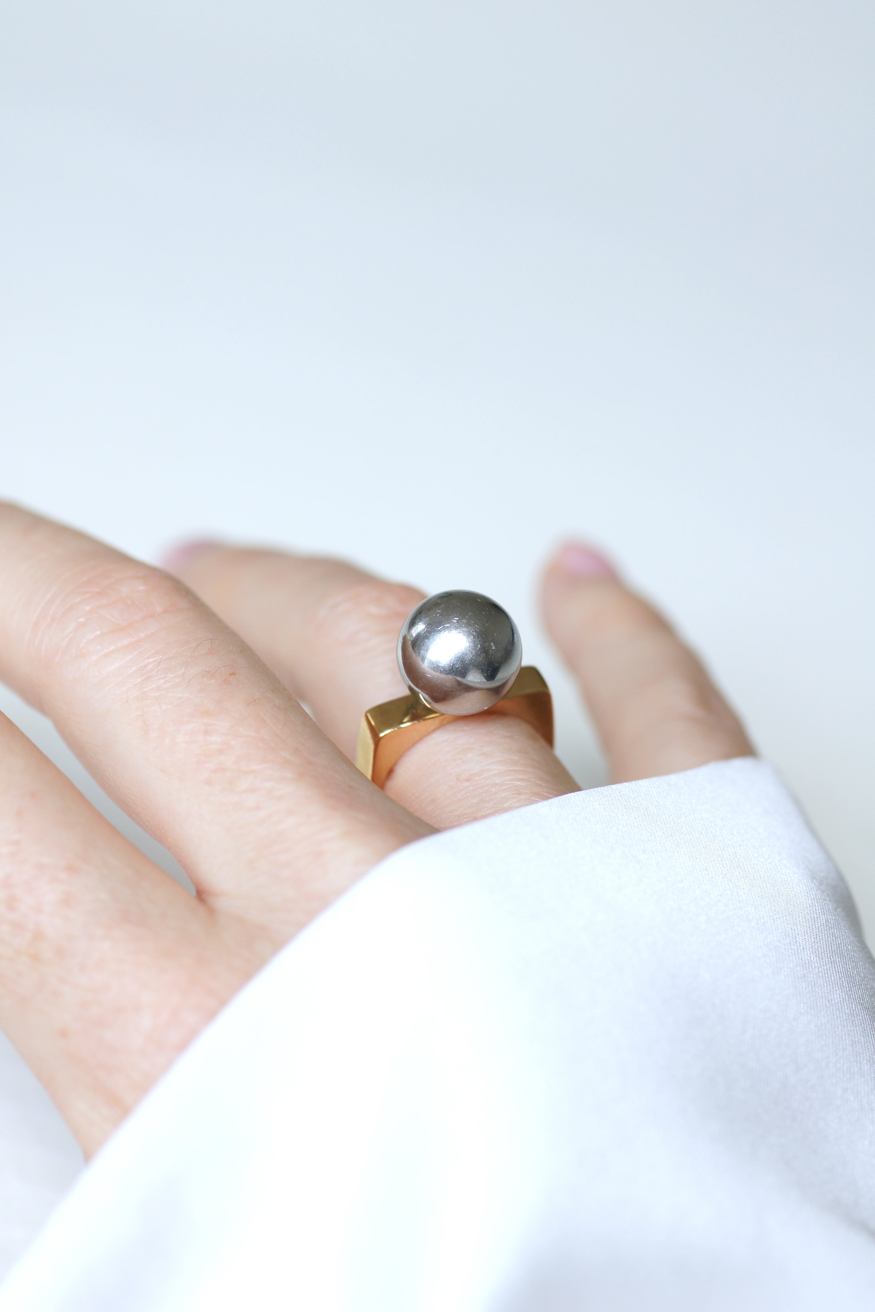 Bague DINH VAN en or jaune et hématite