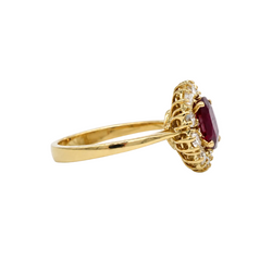 Bague Marguerite en or jaune, rubis et diamants