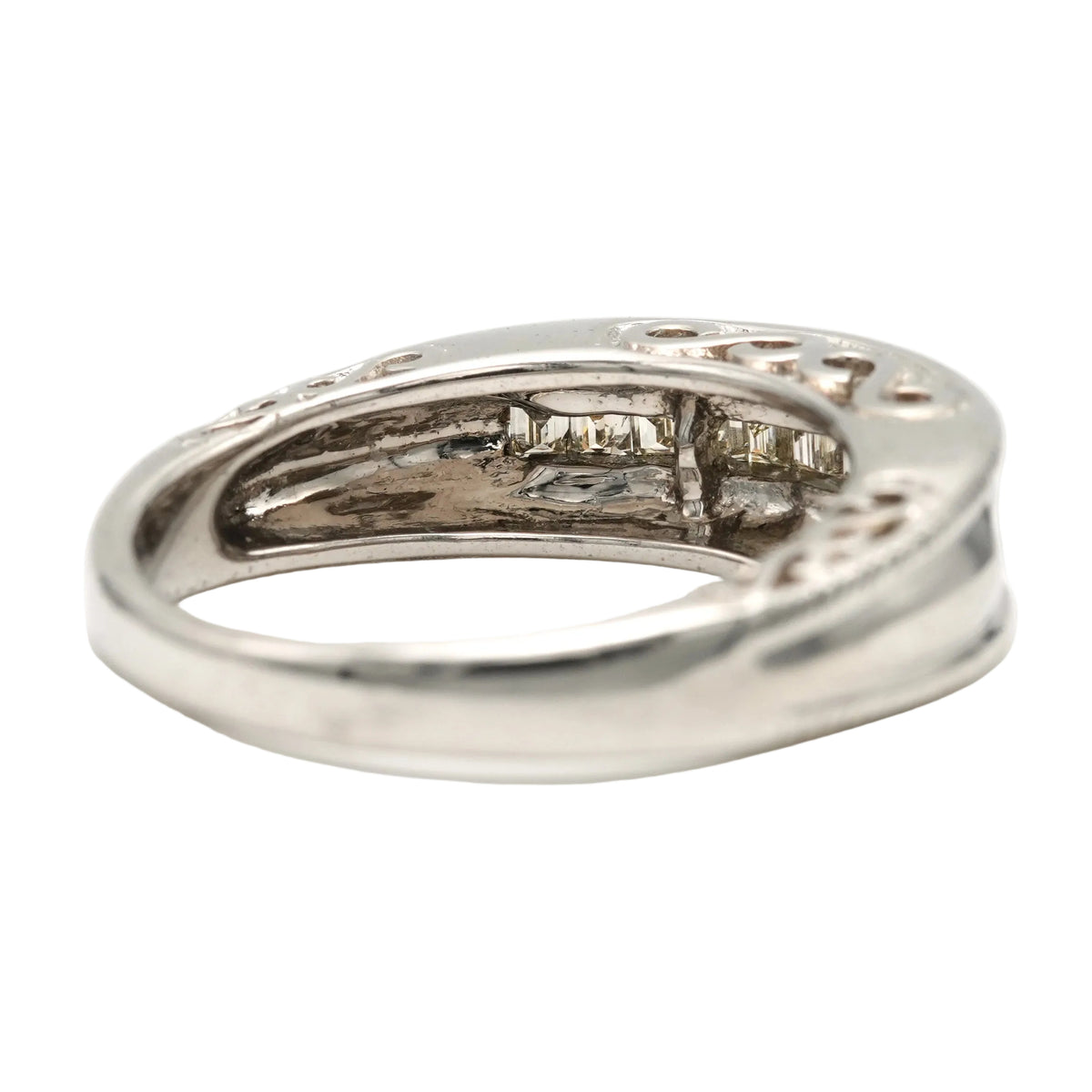 Bague Jonc en or blanc et diamants