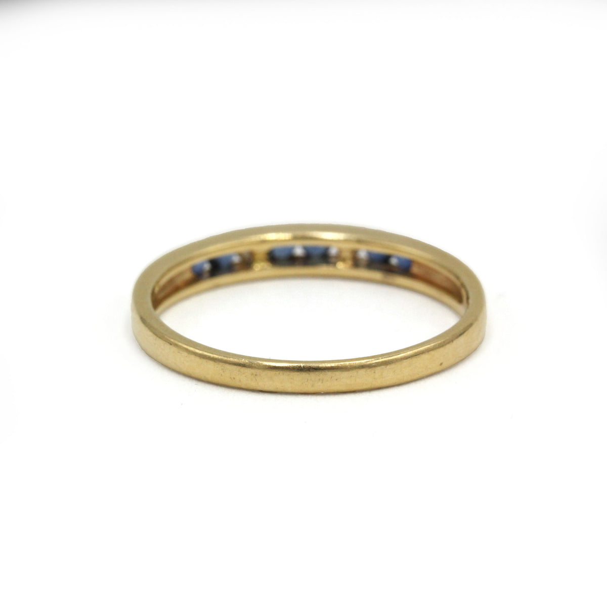 Bague Alliance en or jaune, saphirs et diamants