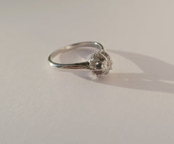 Bague Solitaire en or blanc, platine, et diamant
