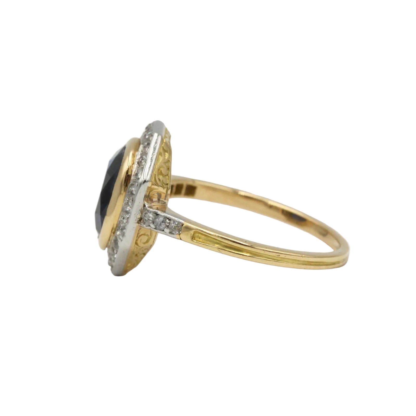 Bague Entourage en or jaune, platine, saphir et diamants
