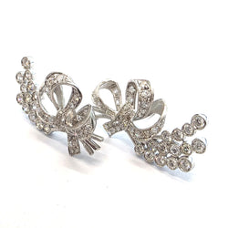 Boucles d'oreilles Puces en platine et diamants