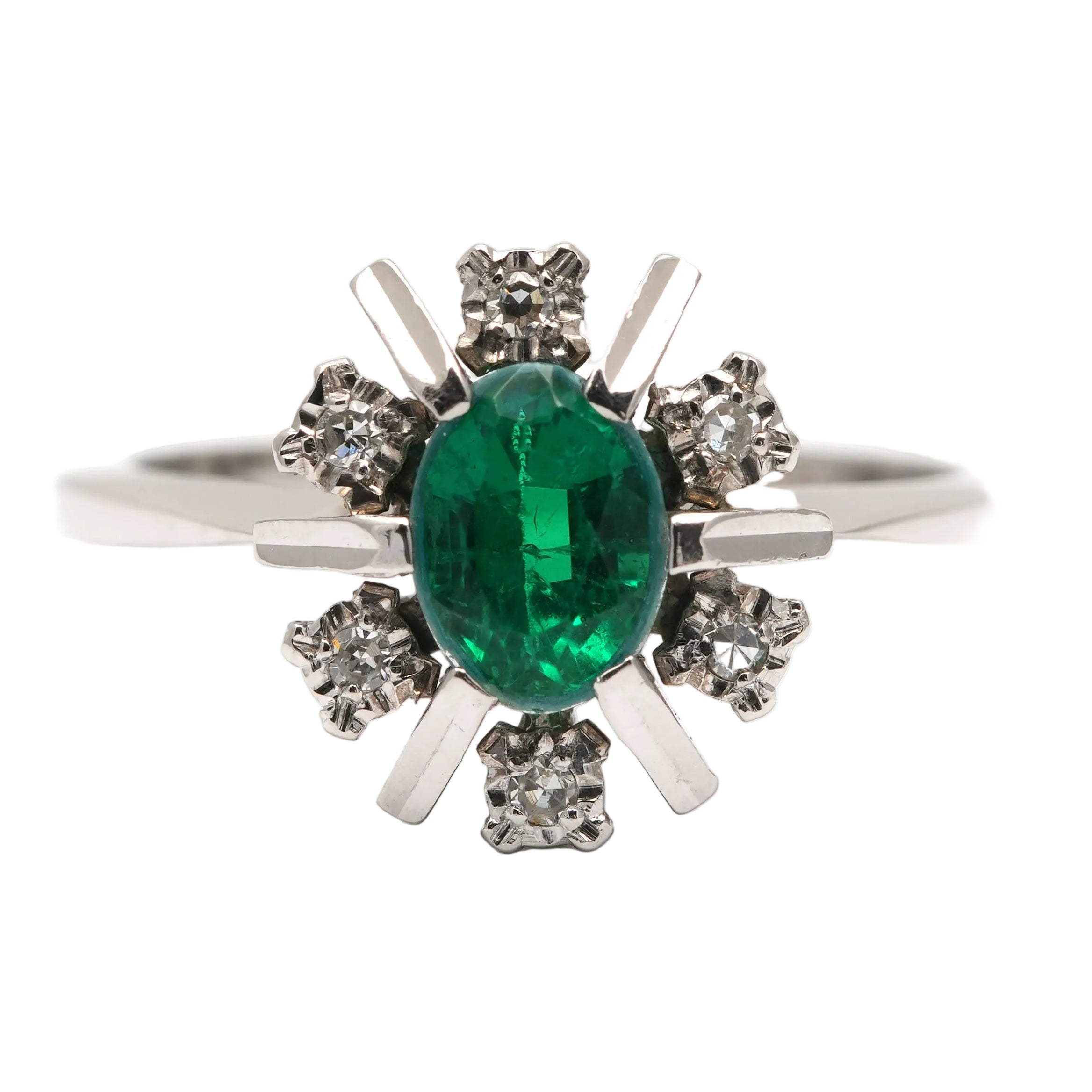 Bague Entourage en or blanc, émeraude et diamants