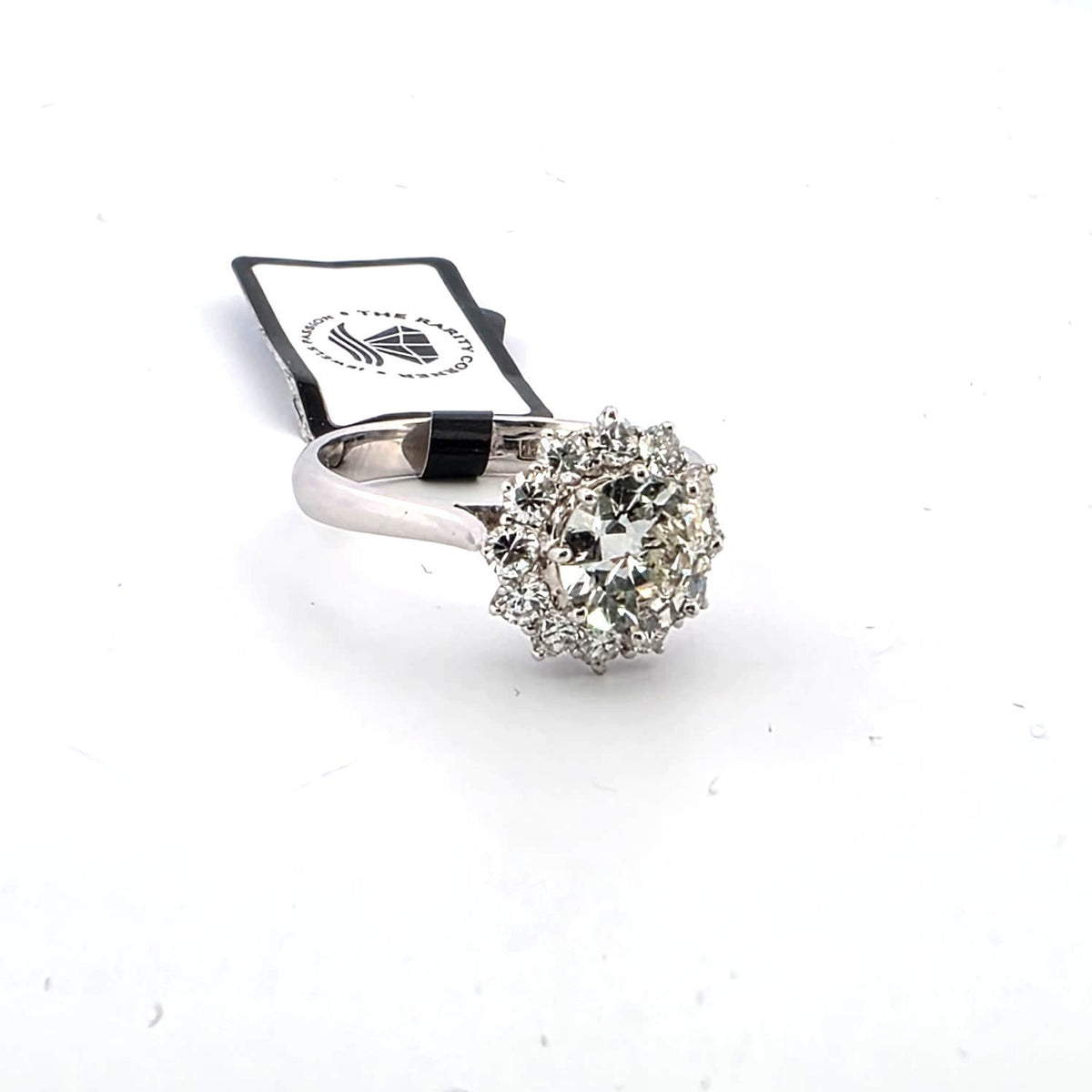 Bague Entourage en or blanc et diamants