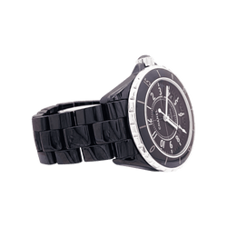 Montre Chanel, "J12", céramique noire, acier.