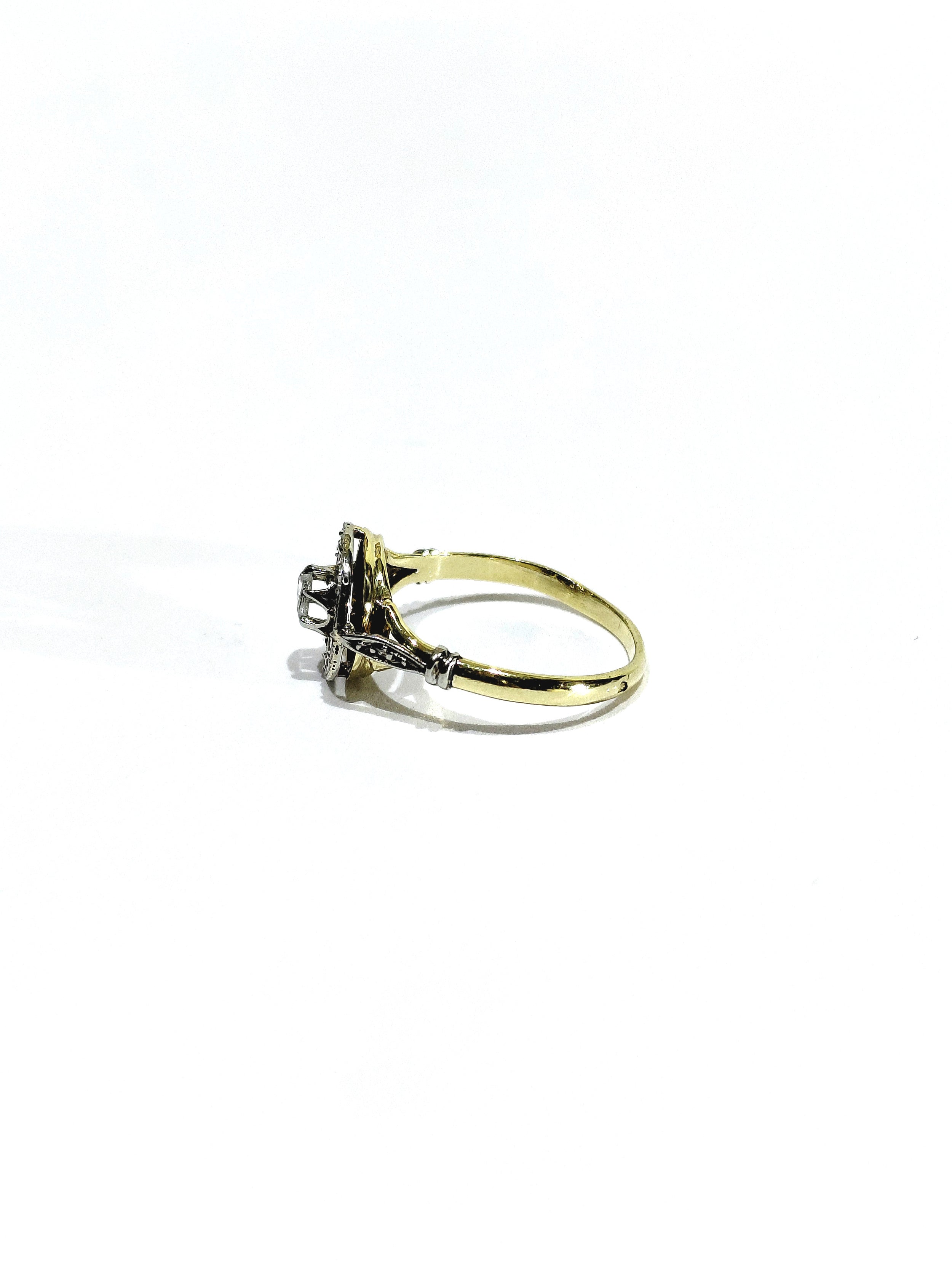 Bague cible en or jaune et diamants