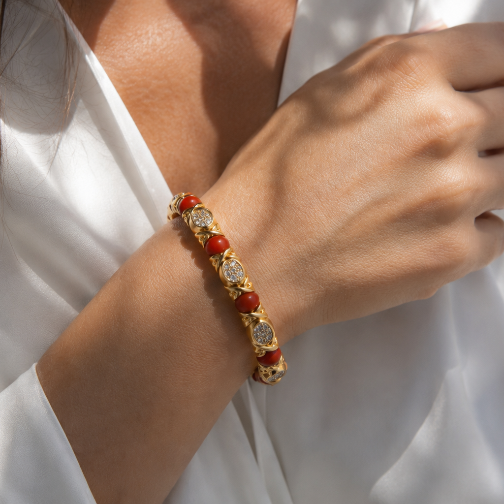 Bracelet Jonc CHANTECLER CAPRI en or jaune, corail et diamants