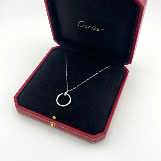Collier Pendentif CARTIER "Just un Clou" en or blanc et diamants