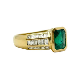 Bague Solitaire en or jaune, émeraude et diamants