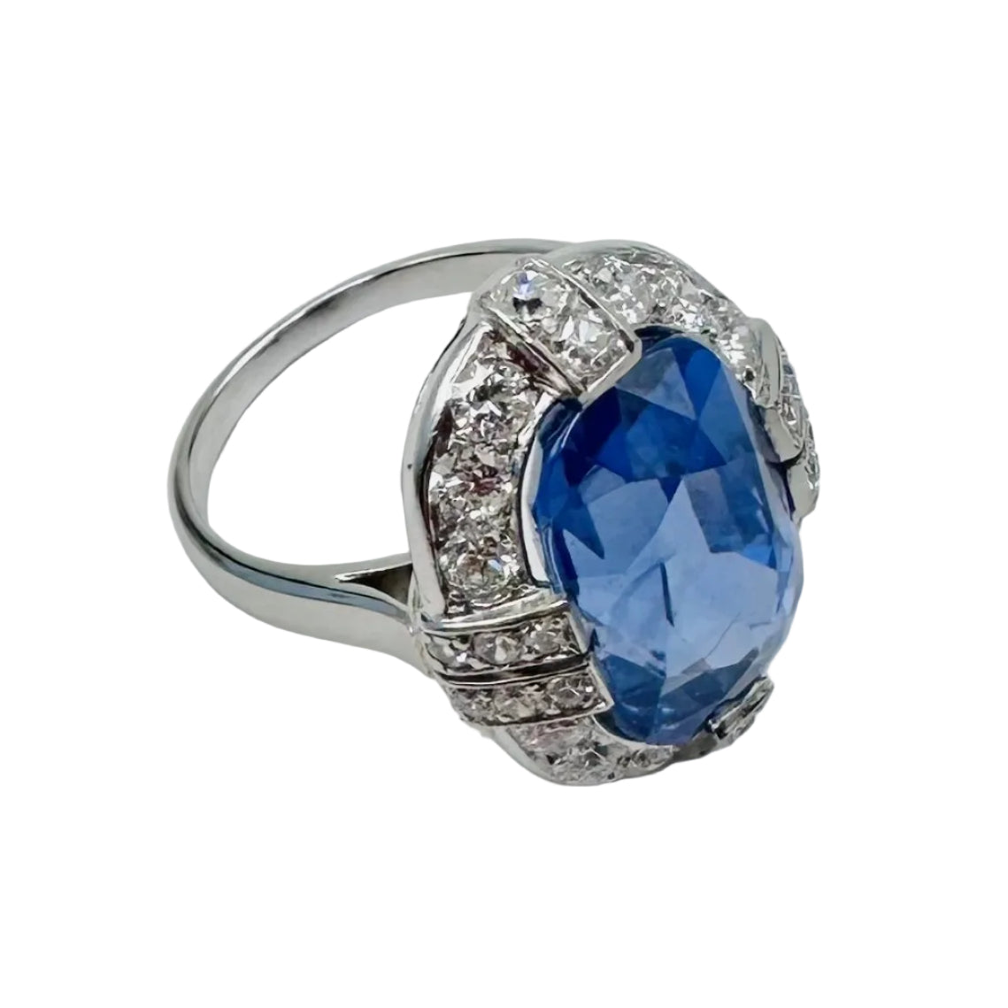 Bague Entourage en platine, saphir et diamants