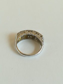 Bague Ancienne Jarretière en or blanc et diamants