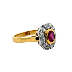 Bague Cocktail en or jaune, rubis et diamants