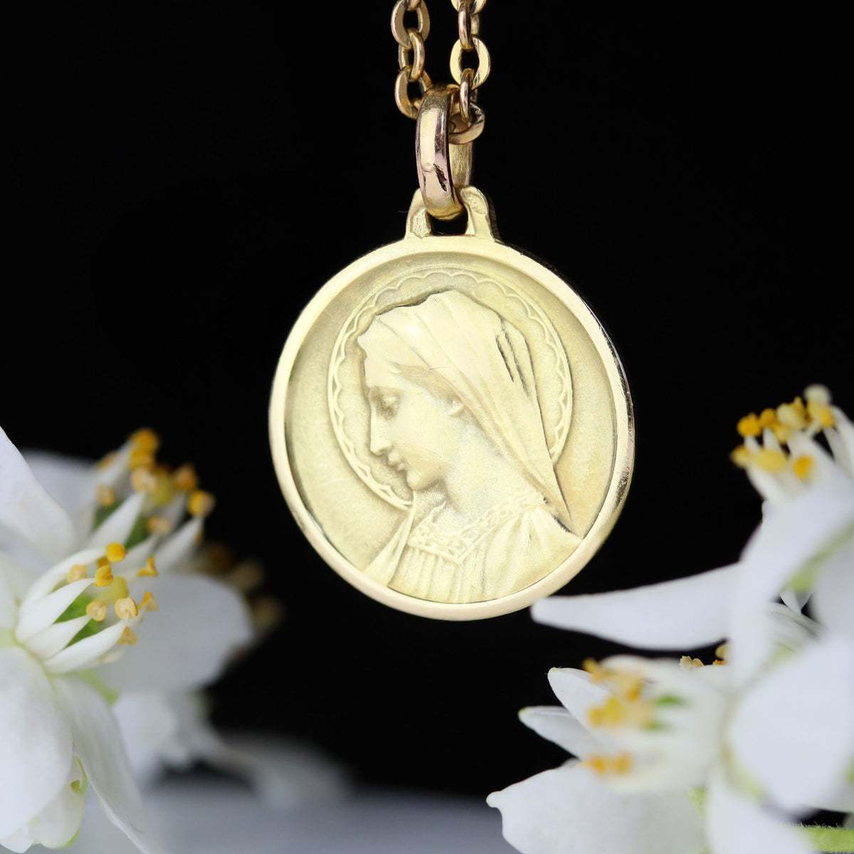 Médaille en or jaune