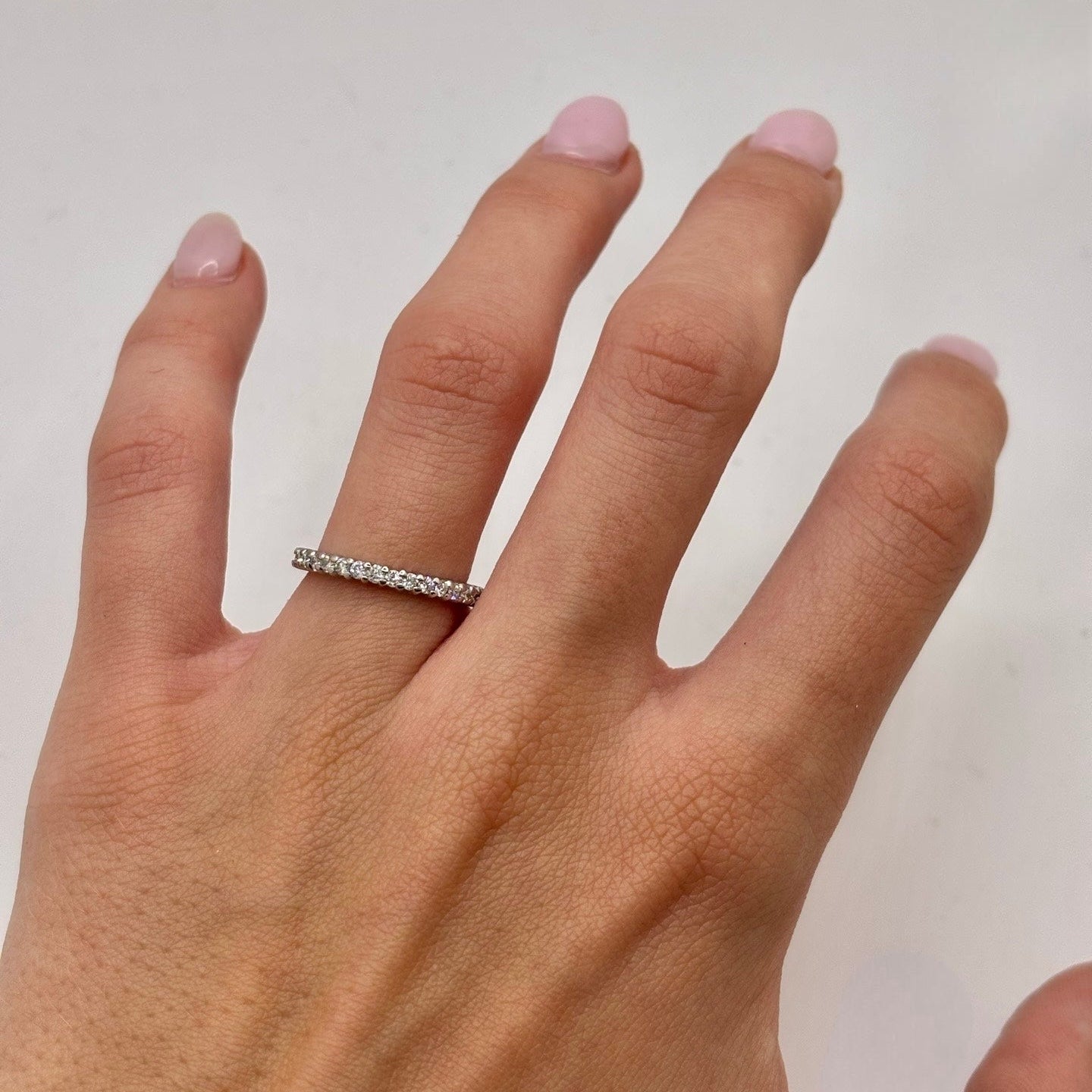 Bague Alliance en or blanc et diamants