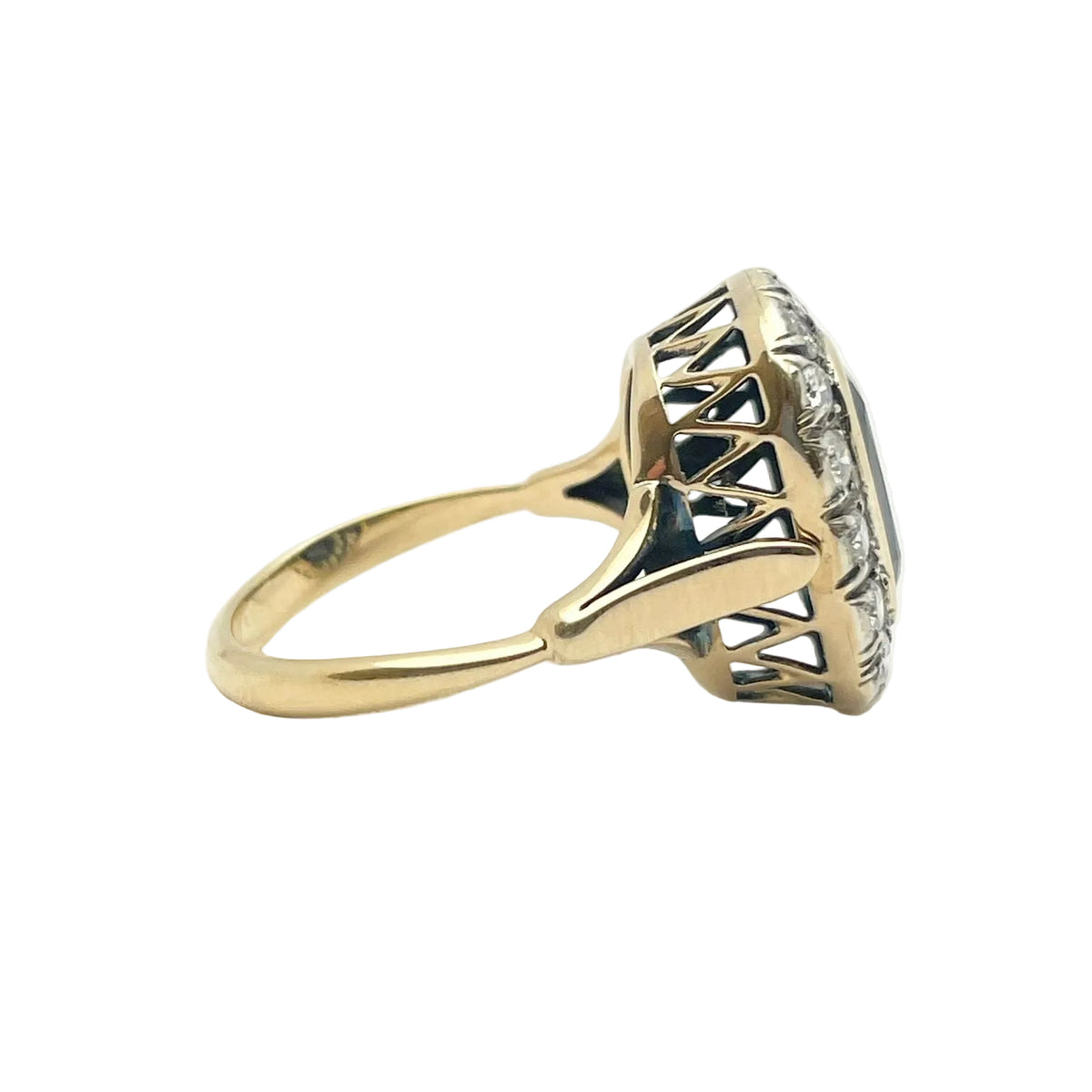 Bague Entourage en or jaune, saphir et diamants