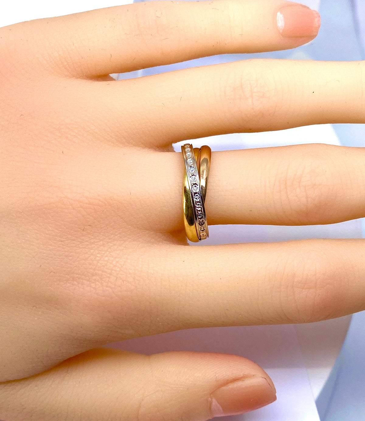 Bague en ors de couleurs