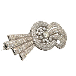 Broche Épingle en or blanc et diamants