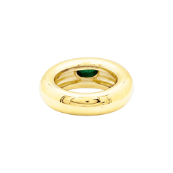Bague Chaumet, "Anneau" or jaune et émeraude.