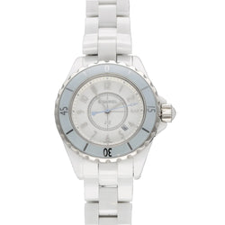 Montre CHANEL "J12" en céramique et quartz