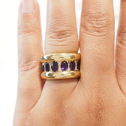 Bague Cocktail en or jaune, améthystes et diamants