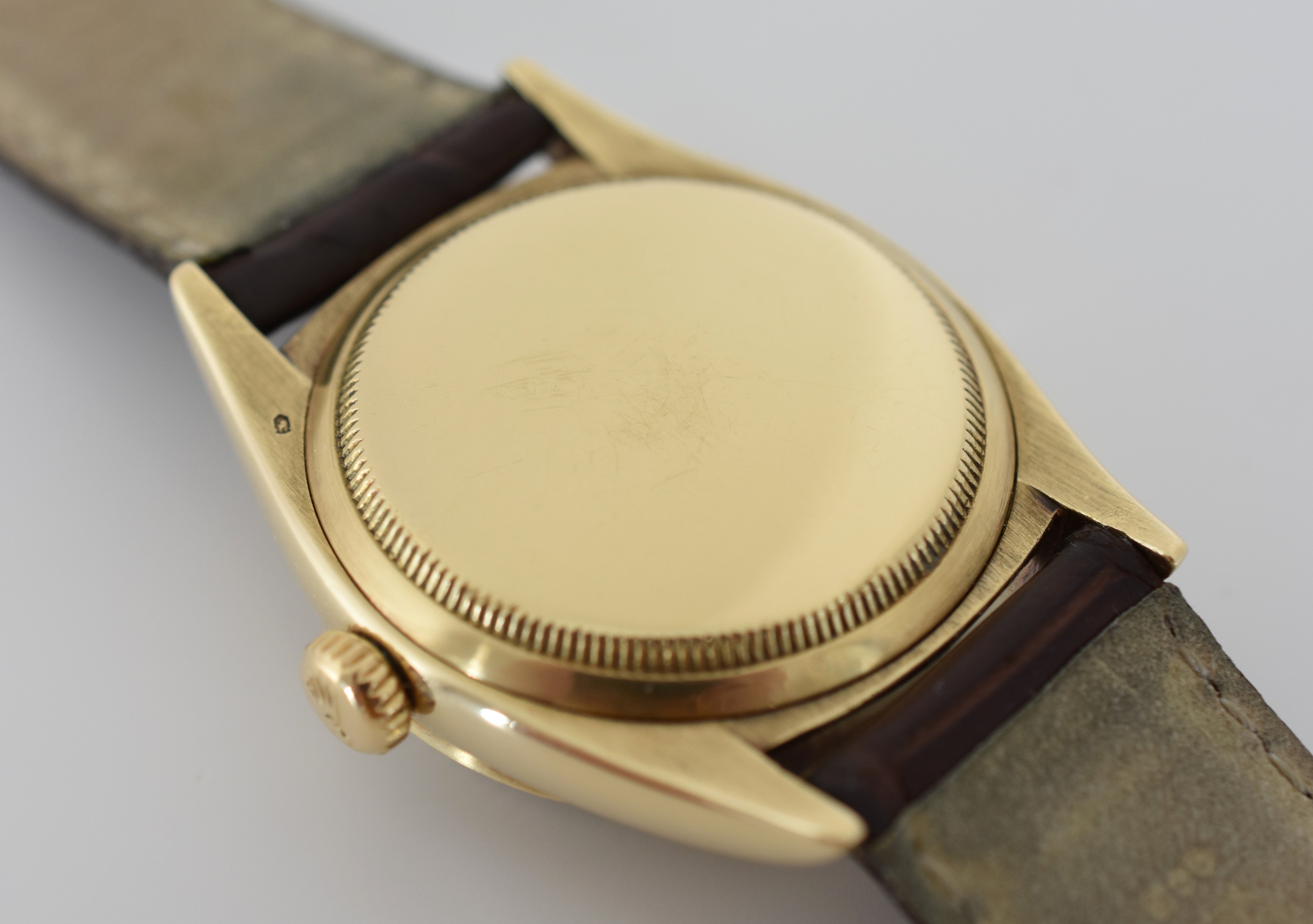 Montre ROLEX "Oyster Perpetual Date Ovettone" en or jaune et cuir