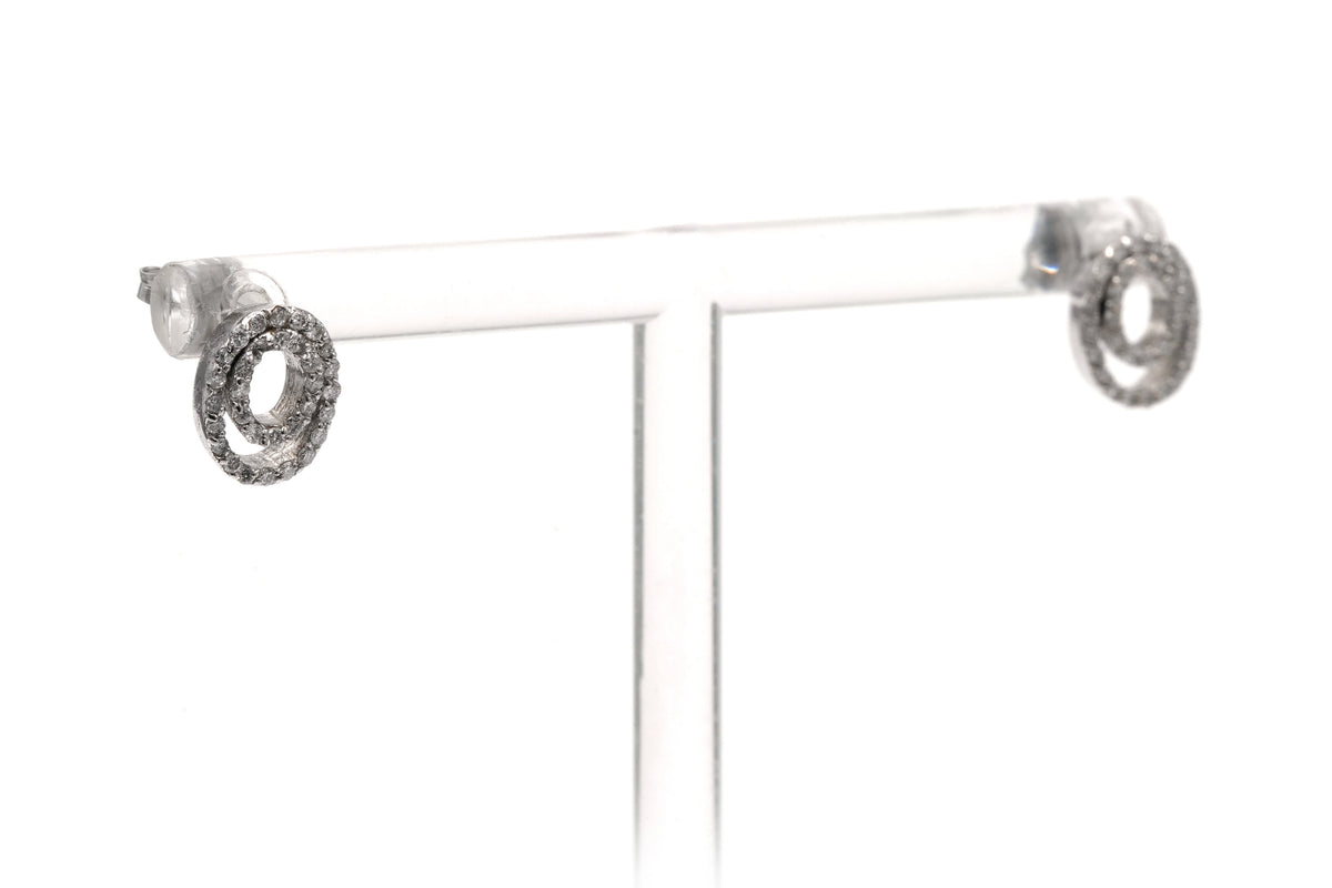 Boucles d'oreilles Puces en or blanc et diamants