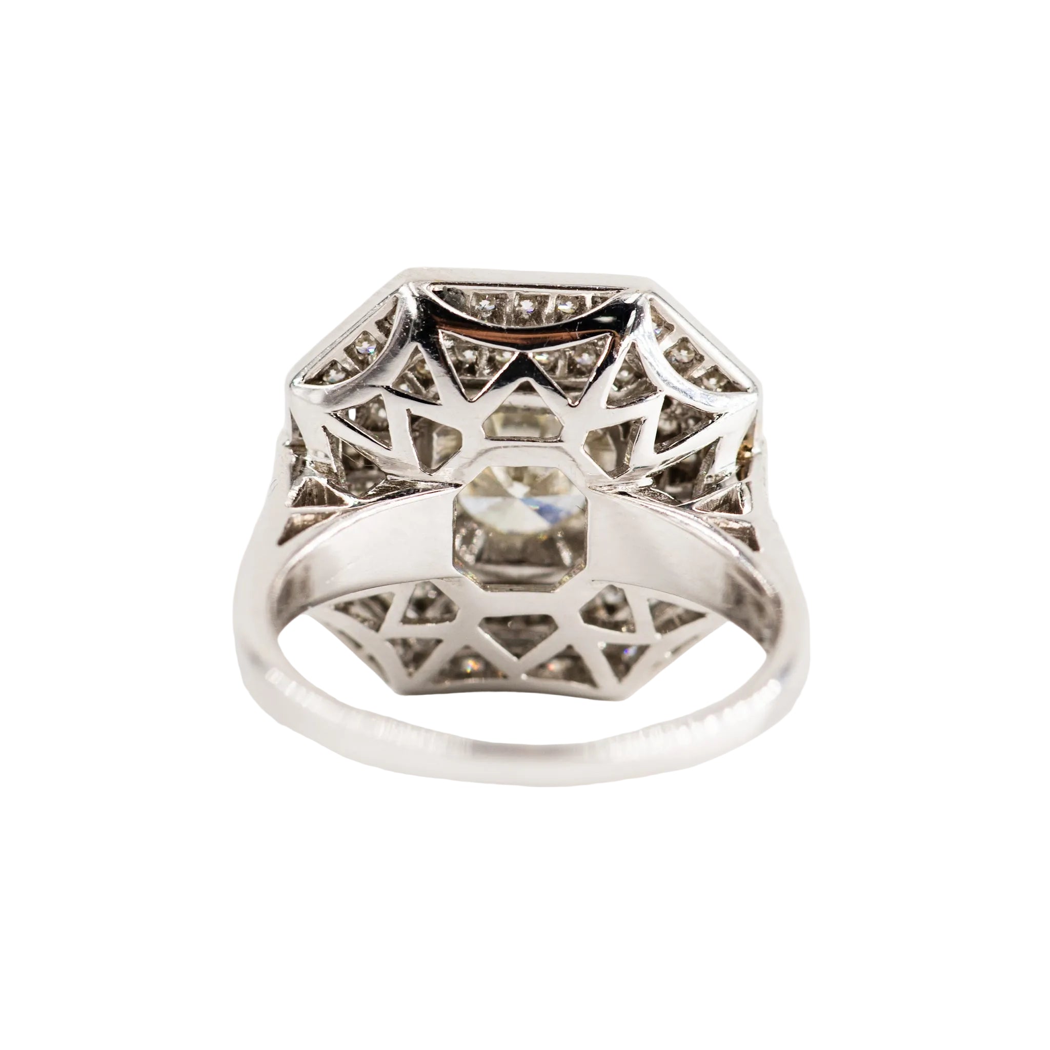 Bague Entourage en or blanc et diamants
