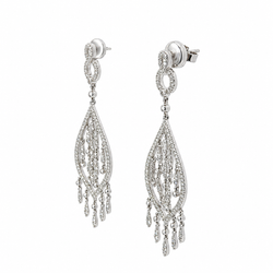 Boucles d'oreilles Pendantes en or blanc et diamants