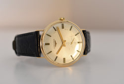 Longines "Classic Man", Calibre mécanique 420, or jaune 18 carats 750/000, Circa 1968