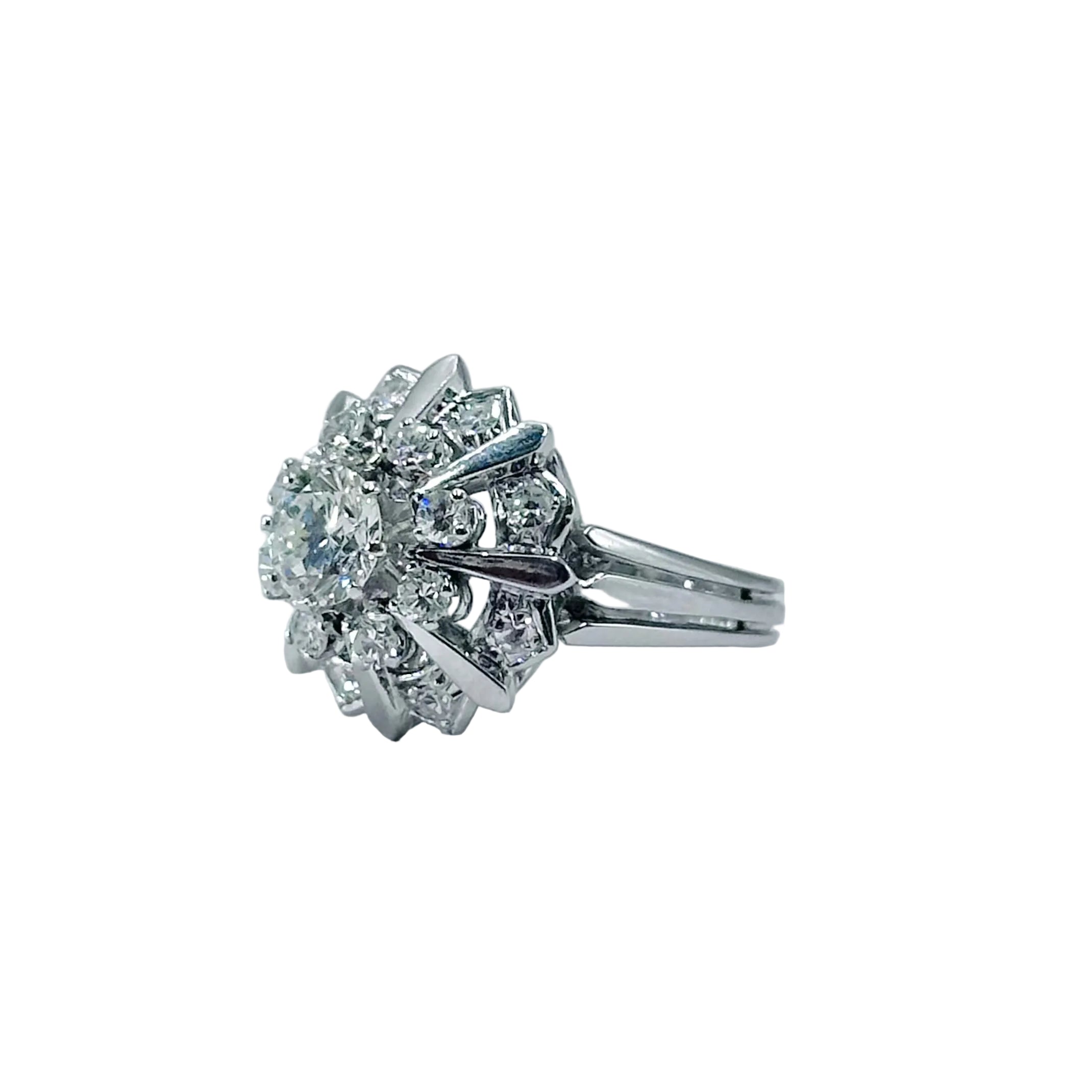Bague Entourage en or blanc, platine et diamants