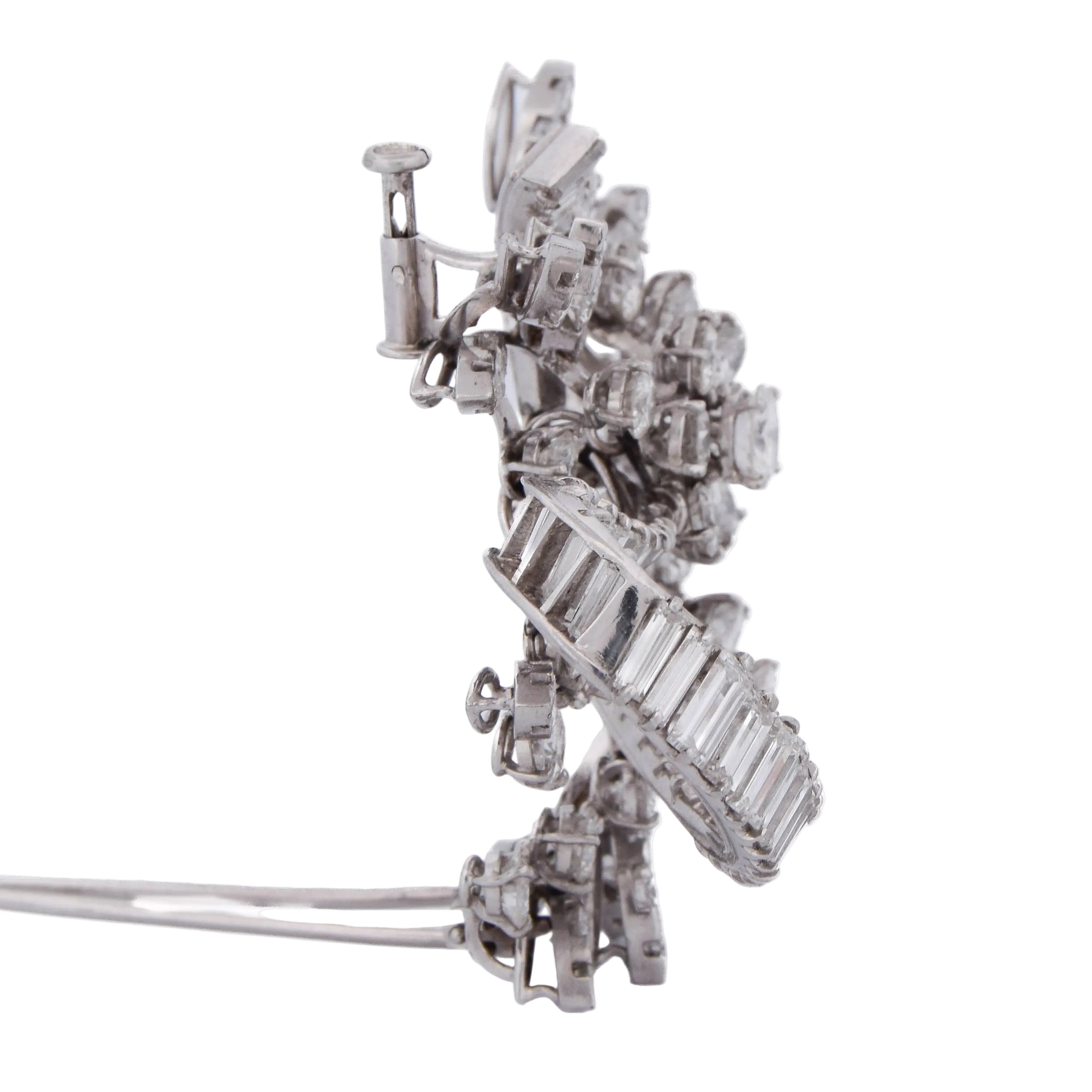 Broche en platine et diamants