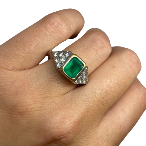 Bague en or blanc, or jaune, émeraude et diamants