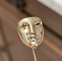 Epingle en or jaune 18k par Jean - marie Fievez ( 1949 - 2007 ) - Castafiore