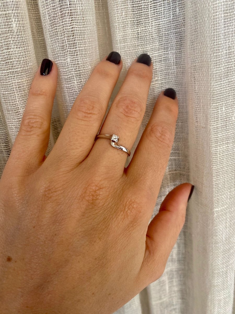Estate Diamond Valentino Solitaire Ring - Castafiore