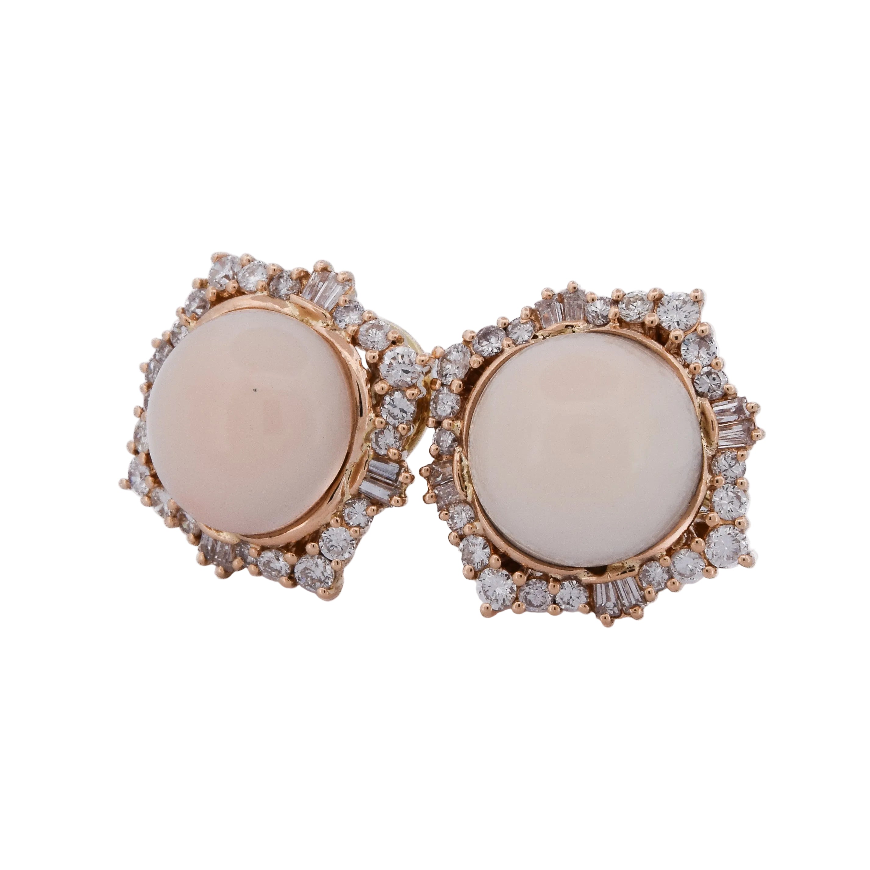 Boucles d'oreilles Clips en or jaune, corail et diamants