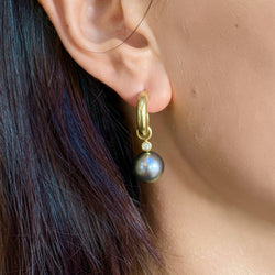 Boucles d'oreilles Créoles en or jaune, perles et diamants
