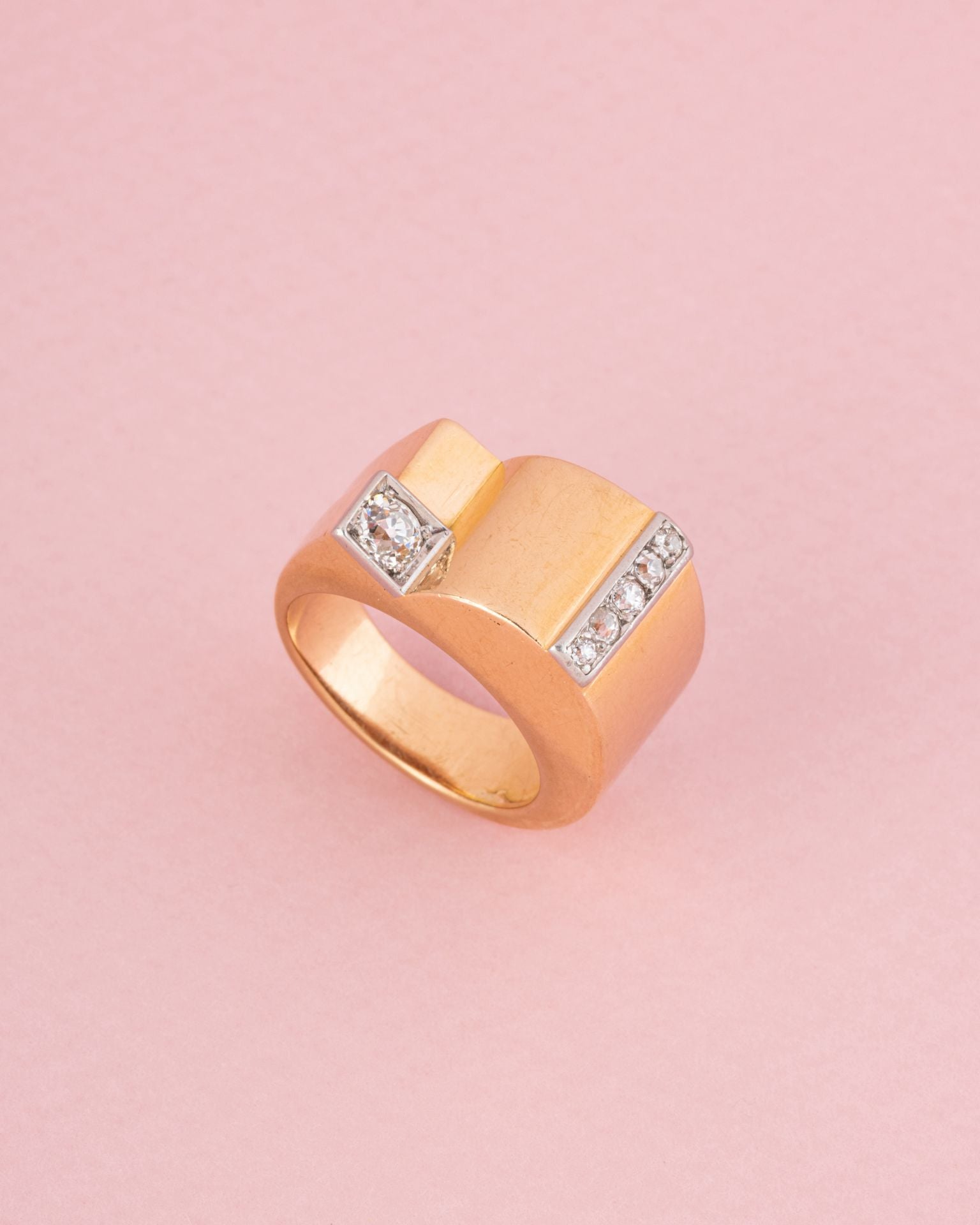 Bague tank en or jaune 18 carats et diamants