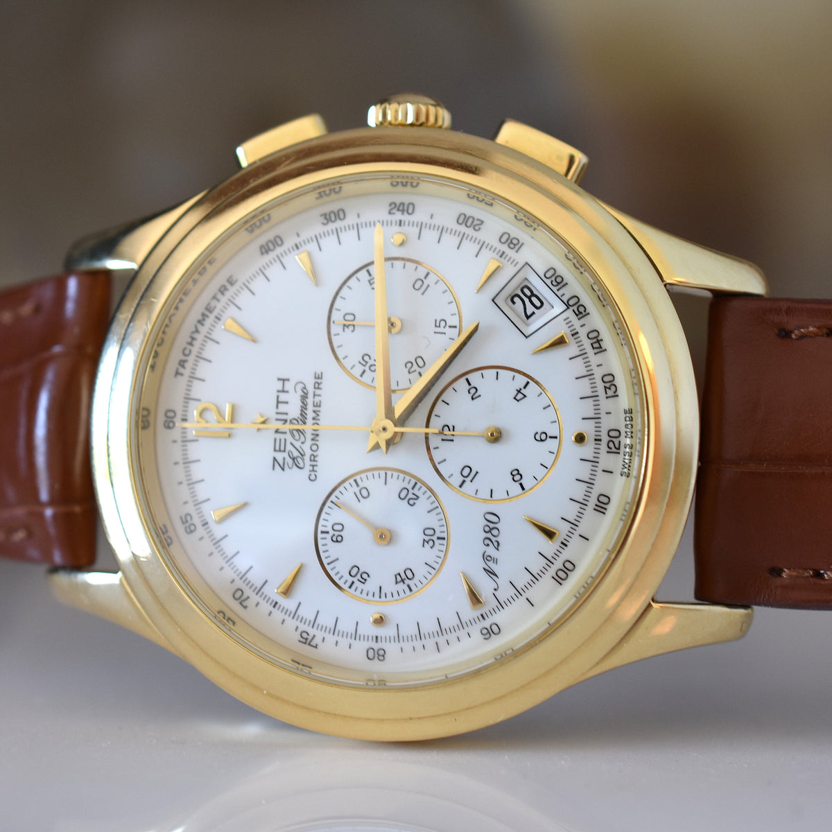 Montre ZENITH "El Primero" en or jaune et cuir