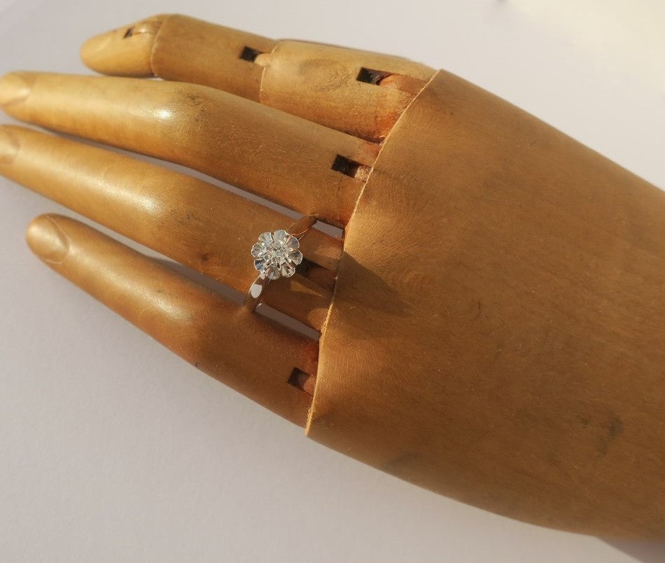 Bague Solitaire en or blanc, platine, et diamant