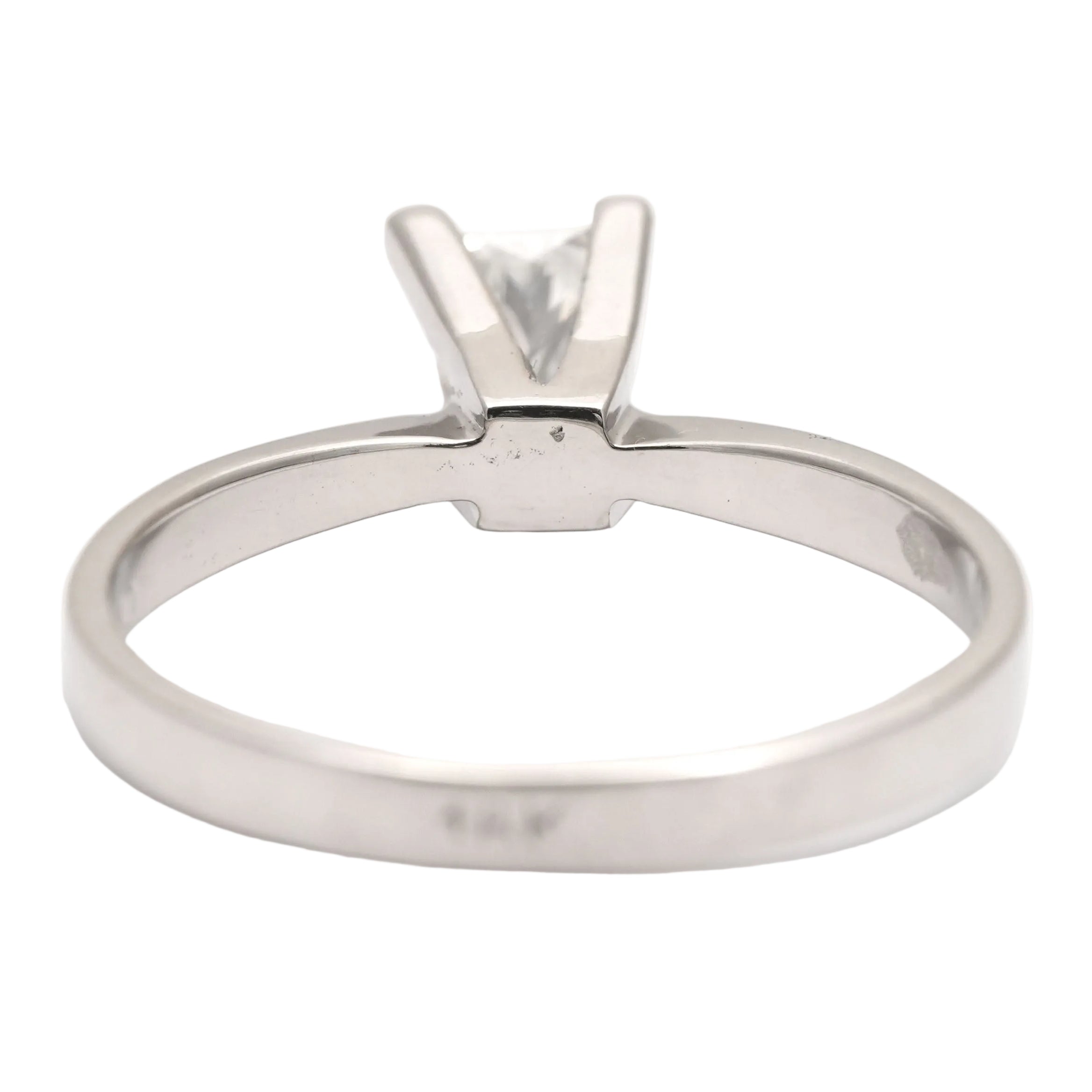Bague Solitaire en or blanc et diamant
