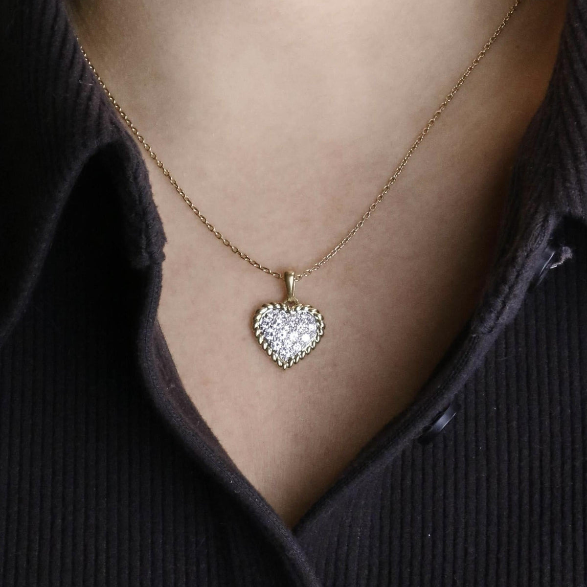 Pendentif en or jaune, platine et diamants