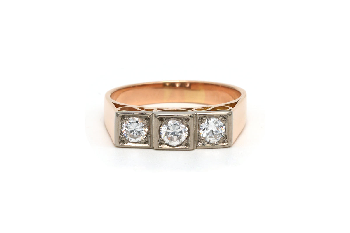 Bague Trilogie en or blanc, or jaune et diamants