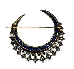Broche Épingle en or jaune, argent, saphirs et diamants