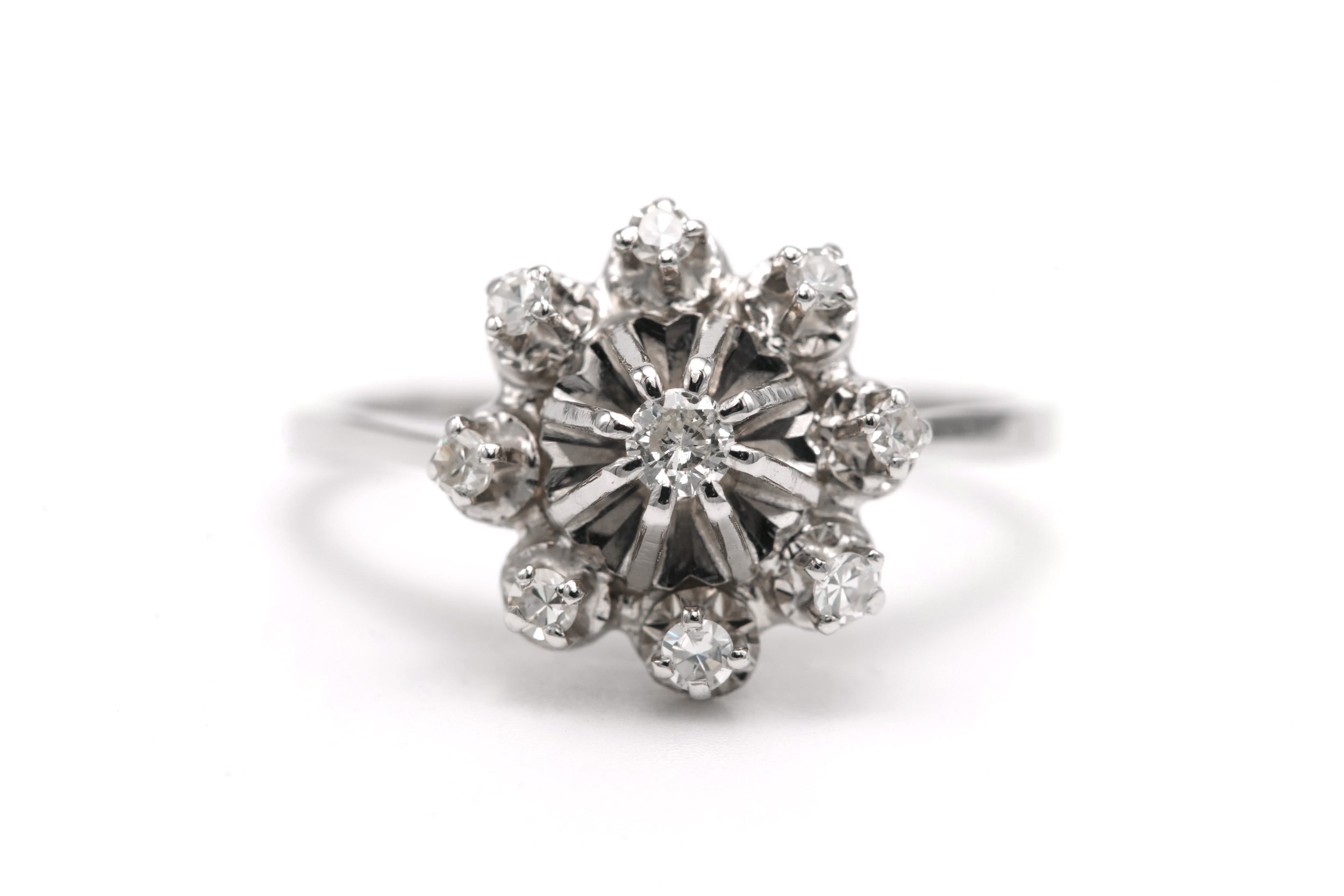 Bague Marguerite en or blanc et diamants