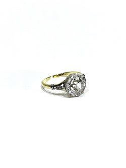 Bague cible en or jaune et diamants
