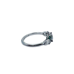 Bague Solitaire en or blanc, diamants et émeraudes